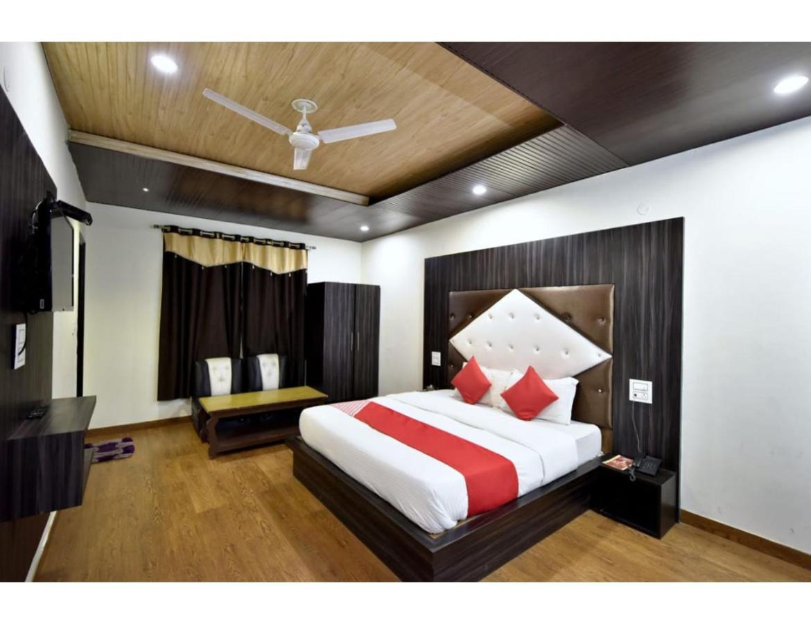Hotel Dalhousie Grand Banikhet Εξωτερικό φωτογραφία
