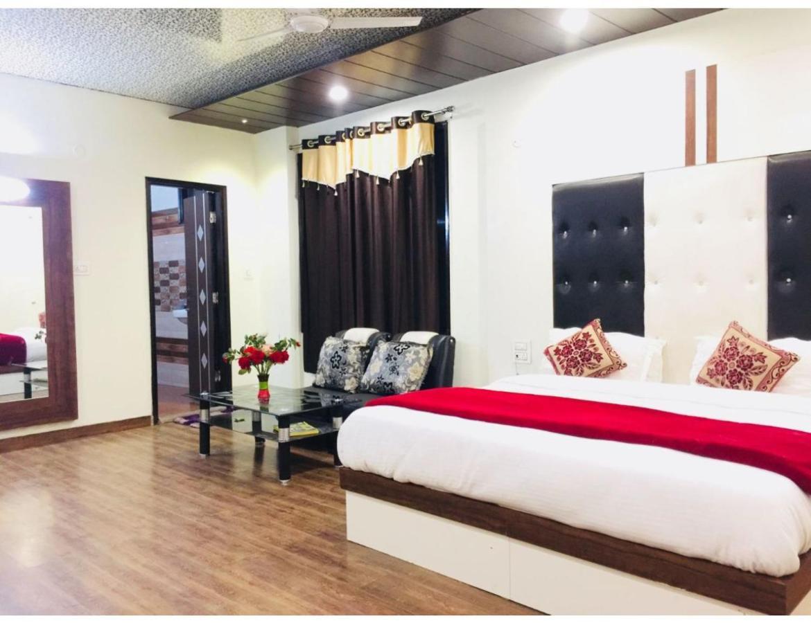 Hotel Dalhousie Grand Banikhet Εξωτερικό φωτογραφία