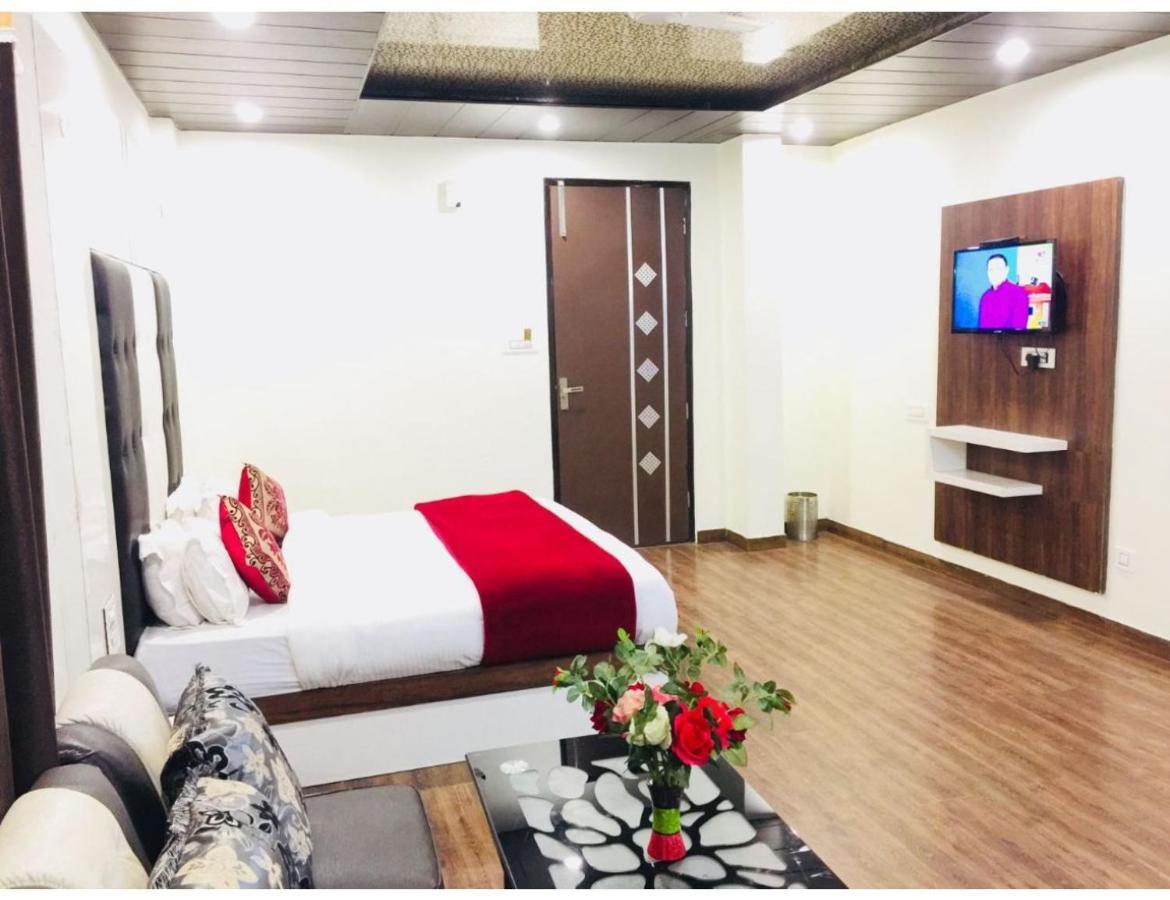 Hotel Dalhousie Grand Banikhet Εξωτερικό φωτογραφία