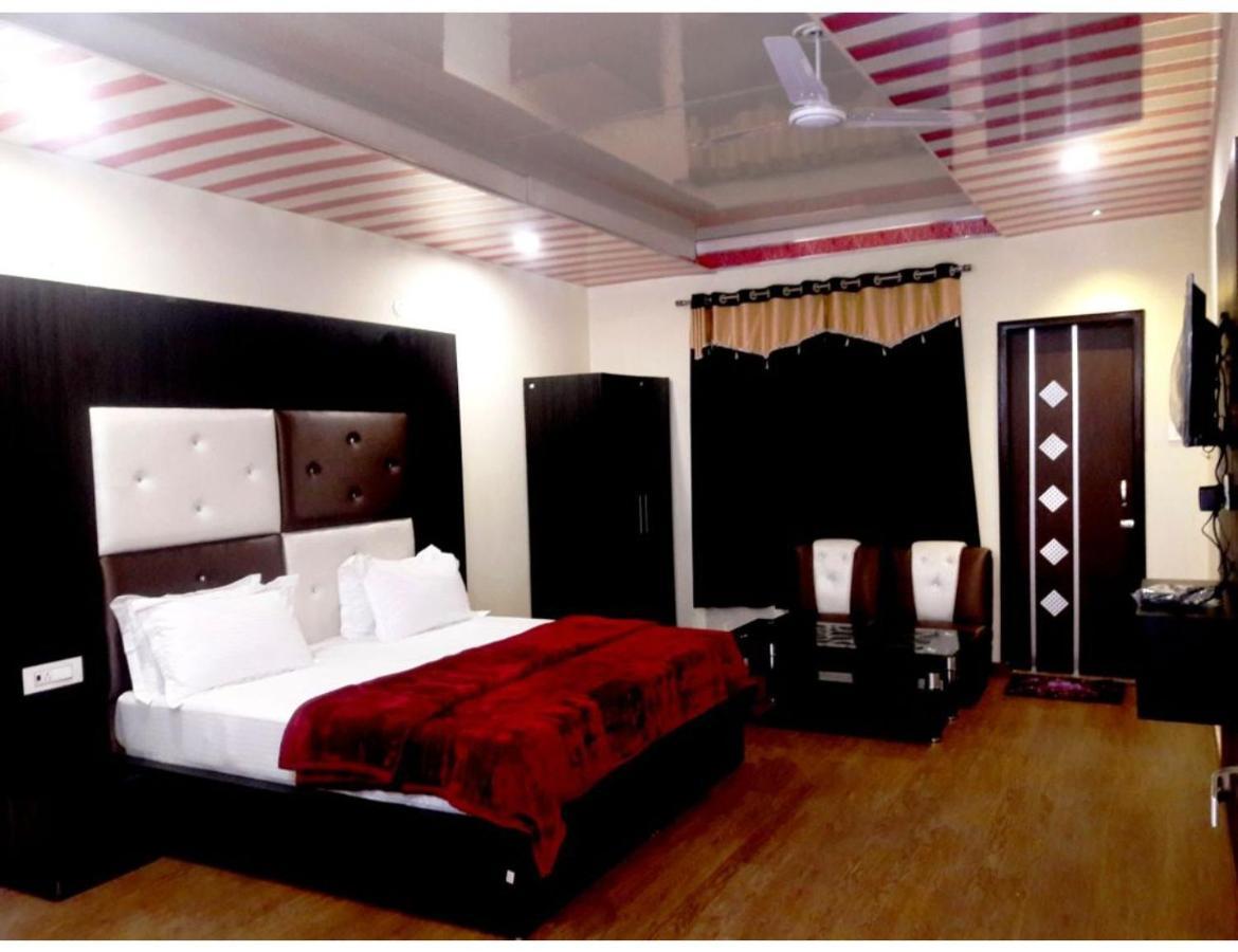 Hotel Dalhousie Grand Banikhet Εξωτερικό φωτογραφία